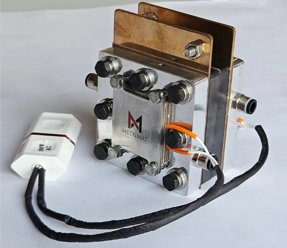 PEM Fuel Cell Hardware — image 6